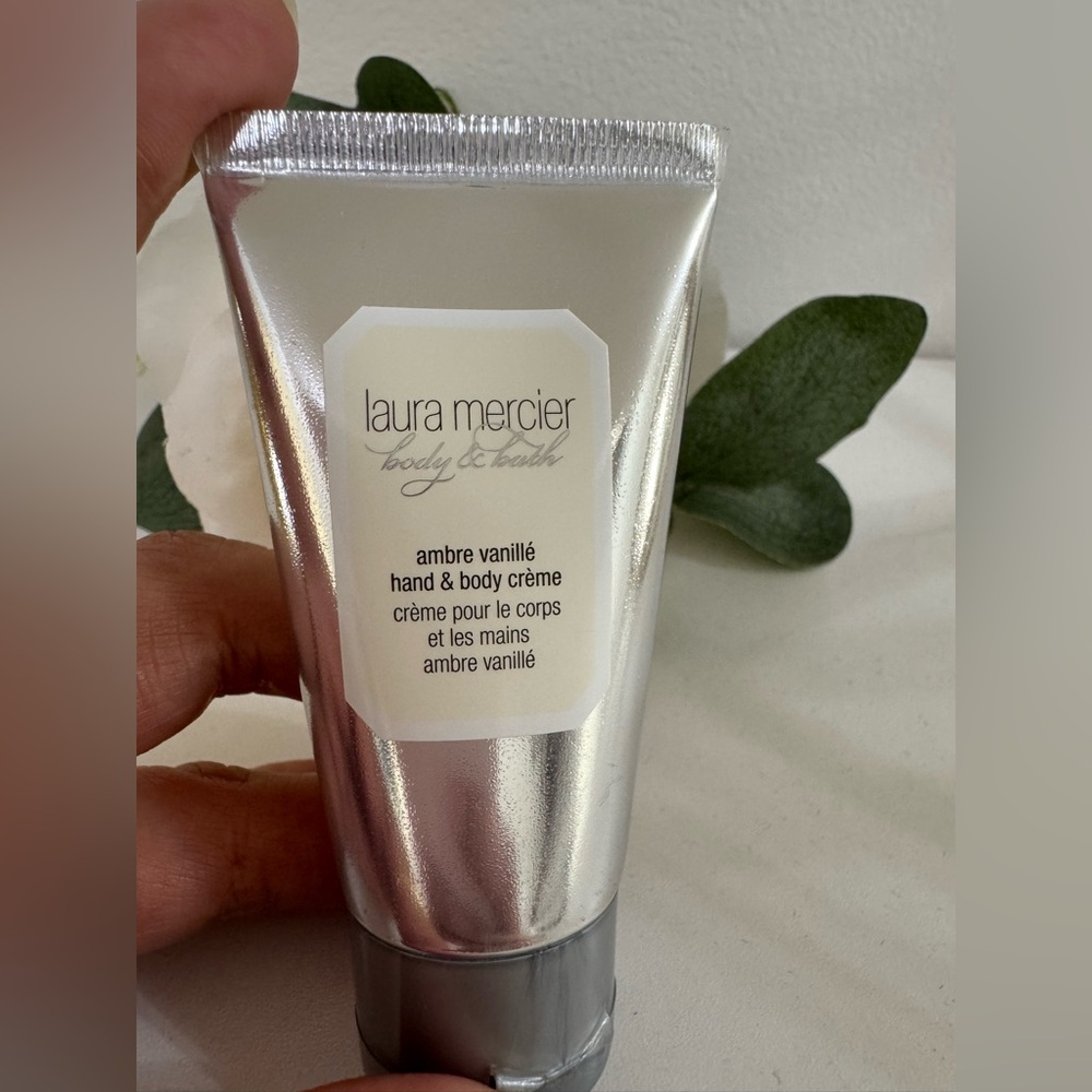 Laura Mercier ambre vanille hand & body creme SIZE: 1 fl oz/30mL